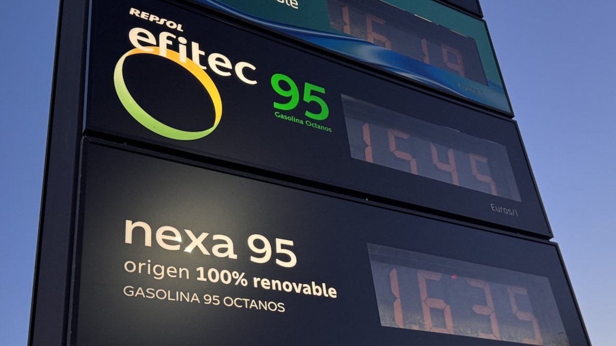 Máte strach ze zákazu spalovacích motorů? Nový tříválec jezdí za 3 litry a spaluje „použitý kuchyňský olej“