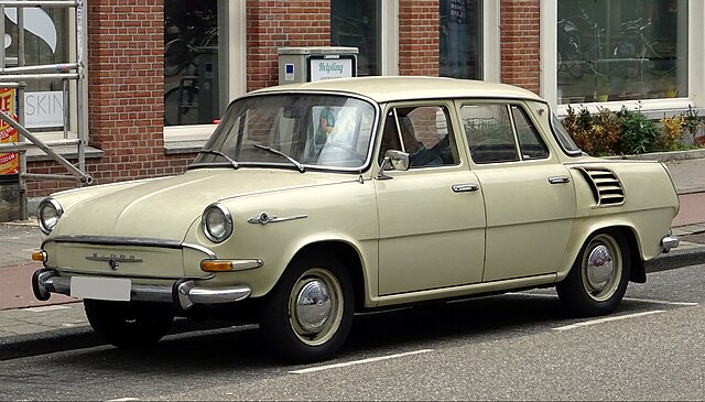 Kolik ikonických aut z ČSSR máte ještě v hlavě? Některé názvy vytáhnete okamžitě, jiné zmizely beze stopy