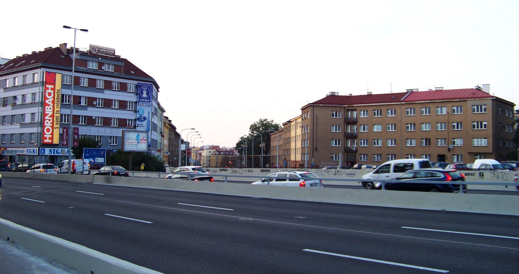 Zvládnete situace z provozu, které by měl znát každý řidič? Většina v nich chybuje tak často, že si to ani neuvědomí