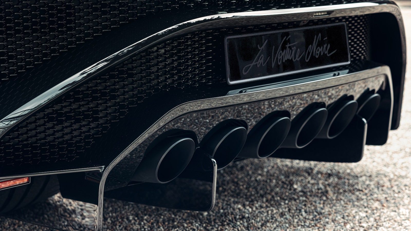 Nejdražší a nejkrásnější auto světa je teď na prodej za 625 milionů Kč. Bugatti La Voiture Noire existuje jen jediný kus
