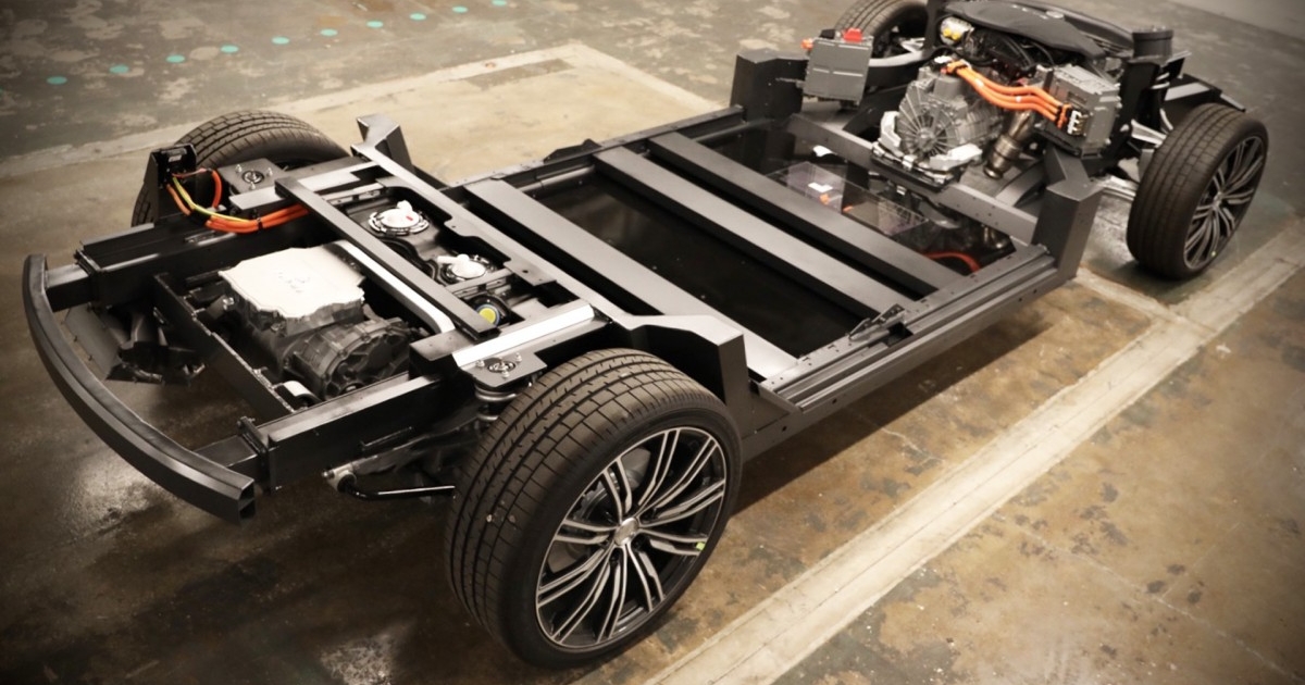 Spotřeba 1,5 litru a dojezd 1 690 km. Čína našla pohon, který může poslat elektromobily i spalovací auta do šrotu