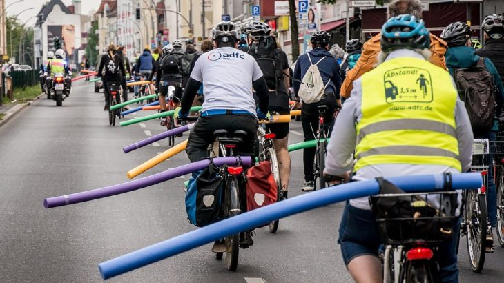 Předjíždění cyklistů