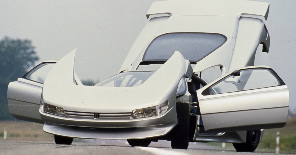 Peugeot jednou postavil auto, které mělo porazit Ferrari F40. Oxia bylo rychlejší a krásnější, ale svět na něj zapomněl
