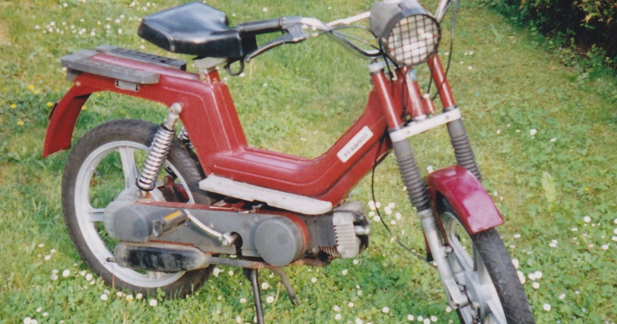 Vypadá jako Babetta, ale jezdí jako Mercedes mezi mopedy. Piaggio Sì v 80. letech ukázalo, v čem československá Jawa zaostala