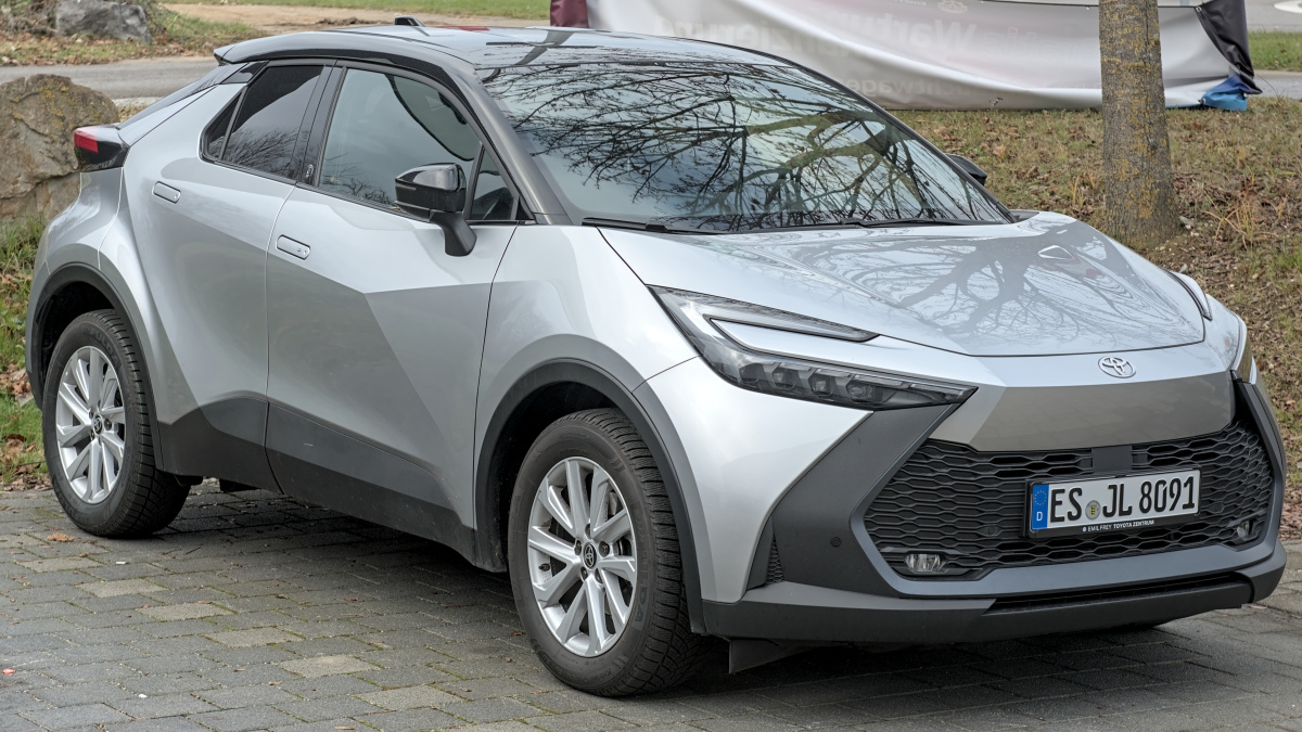 Nejlepší SUV na trhu? Evropané mají jasno. Japonská Toyota C-HR boduje kvalitou, cenou i prodeji napříč celou třídou