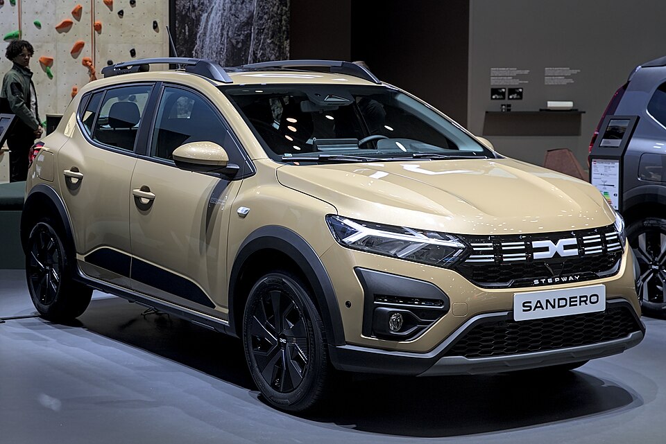 Dacia, Fiat, Suzuki. Nejlevnější nová auta v Česku stojí míň než ojetá Octavia. 8 z 10 lidí ale netuší, co za ty peníze dostanou