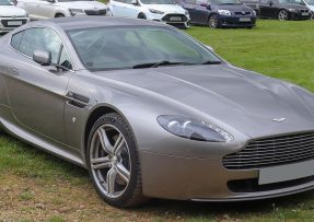 Aston Martin V8 Vantage