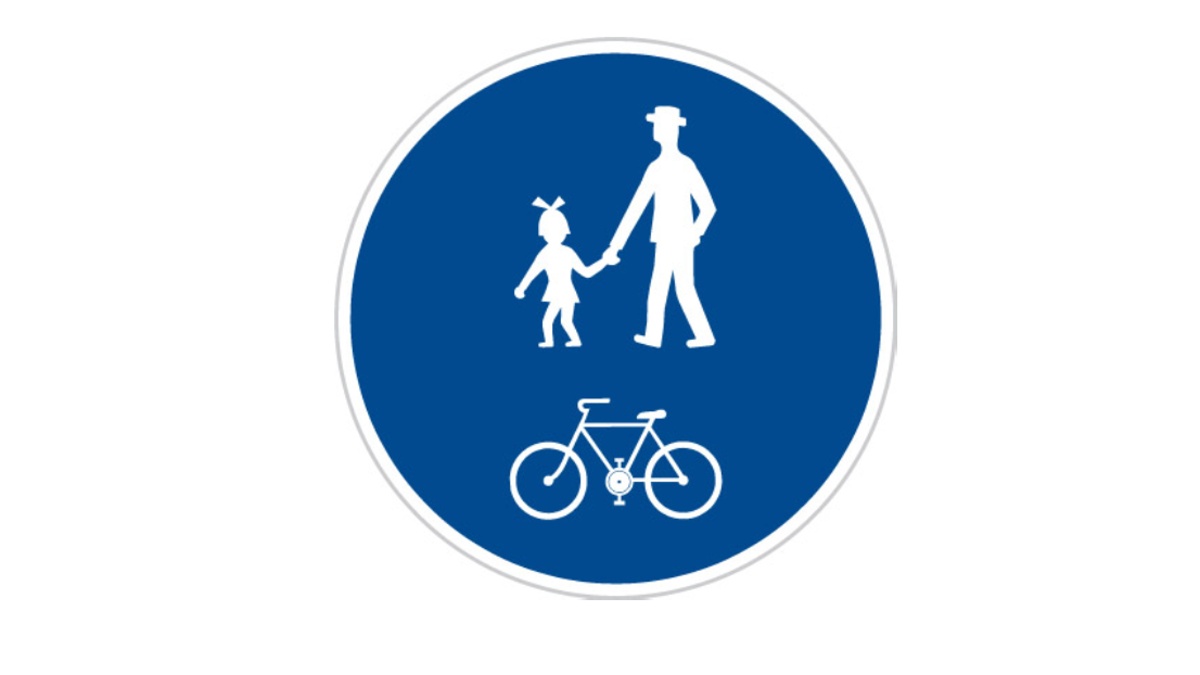 Cyklisté i chodci si pletou dvě téměř stejné značky. Rozdíl je v jedné čáře a rozhoduje o tom, kdo komu uhýbá