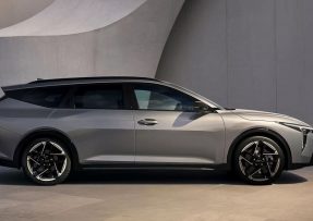 Kia K4 Sportswagon