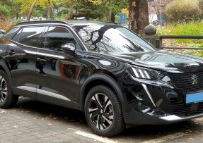 Peugeot e-2008 GT