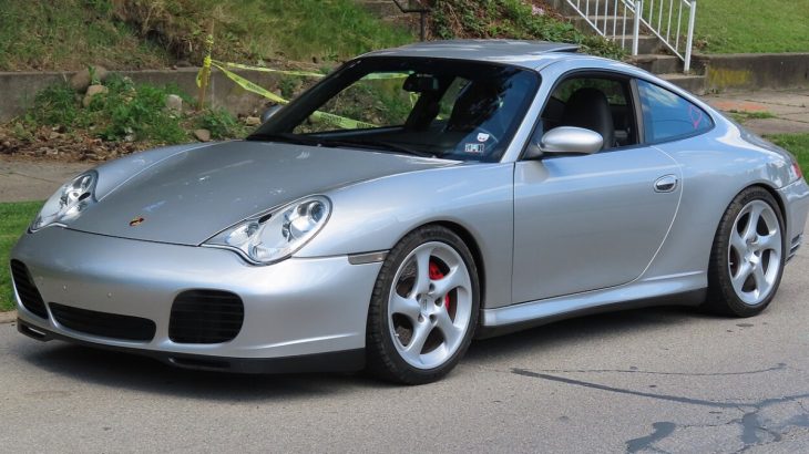 Porsche 911 Carrera