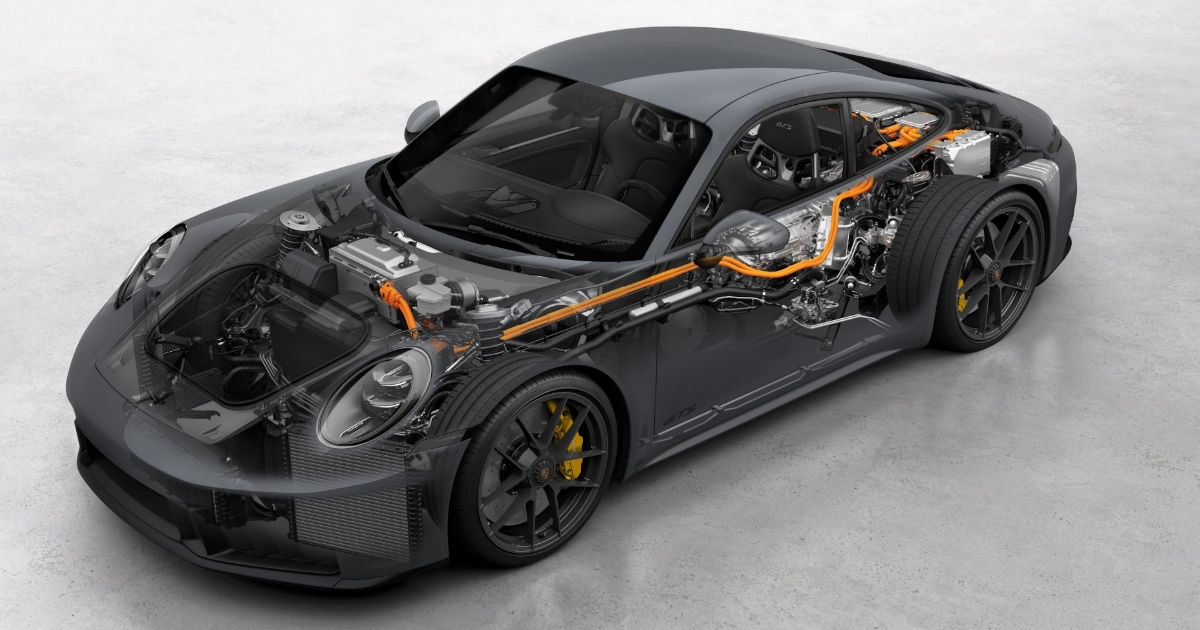 Porsche elektrifikovalo 911 a vyhodilo přitom druhé turbo i manuál. Boxer ale pořád zní jako dřív