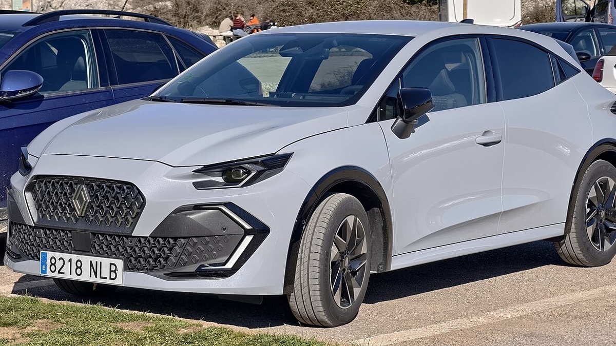 Registrace LPG vozů vzrostly o 41 %: Nový Renault Clio kombinuje tříválec a dojezd 1 450 km za cenu 484 tisíc Kč