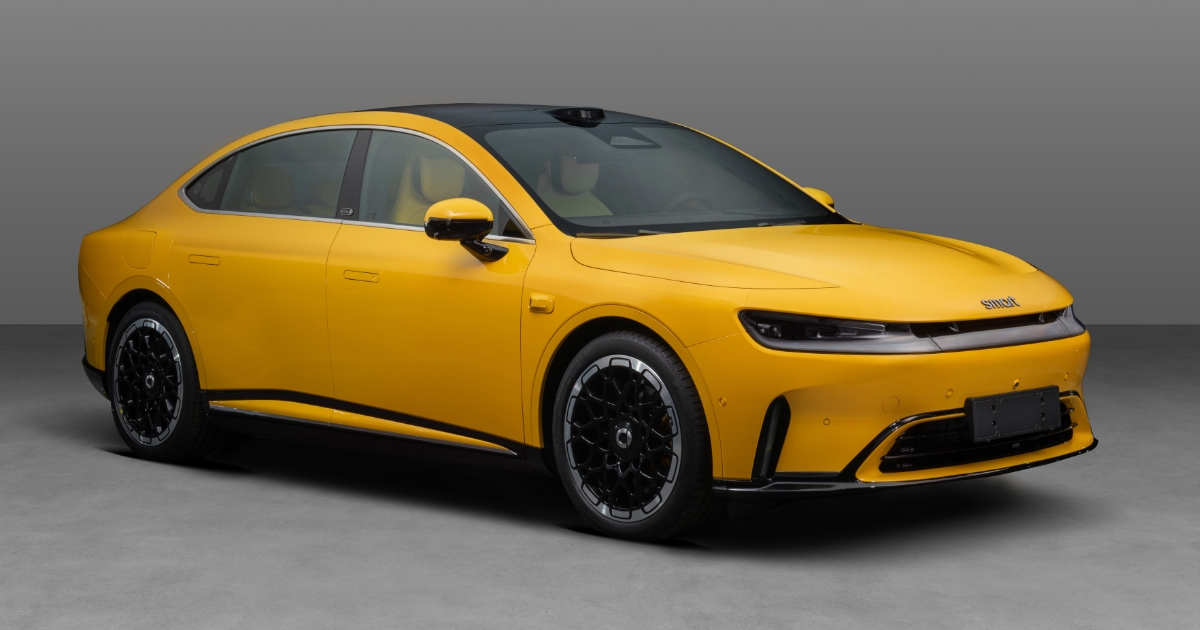 Mercedes nakreslil design, Geely postavilo hybrid: nový smart #6 je z městského autíčka pětimetrový sedan s 435 koňmi