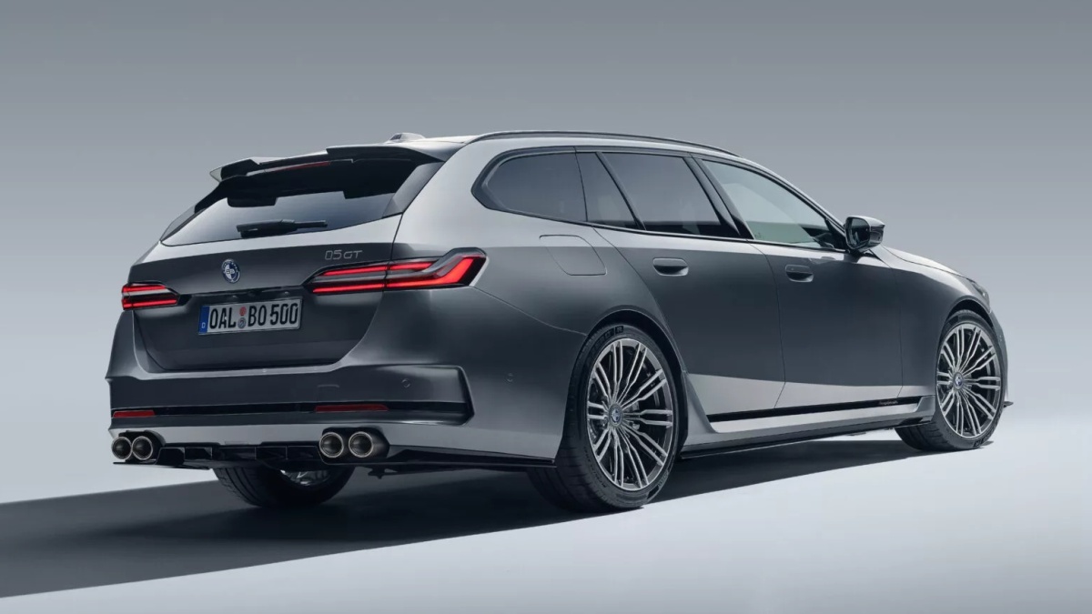 Rodina zakladatelů Alpiny se vrací s novou značku Bovensiepen. Kombík s V8 motorem dělá to, co si BMW už nemůže dovolit