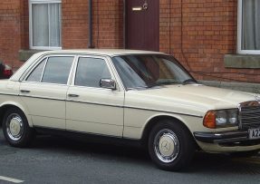 Mercedes 240 D