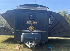 Mini House Caravan