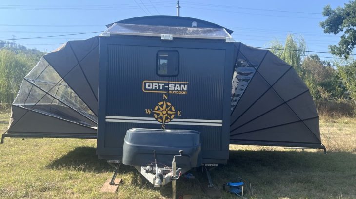 Mini House Caravan