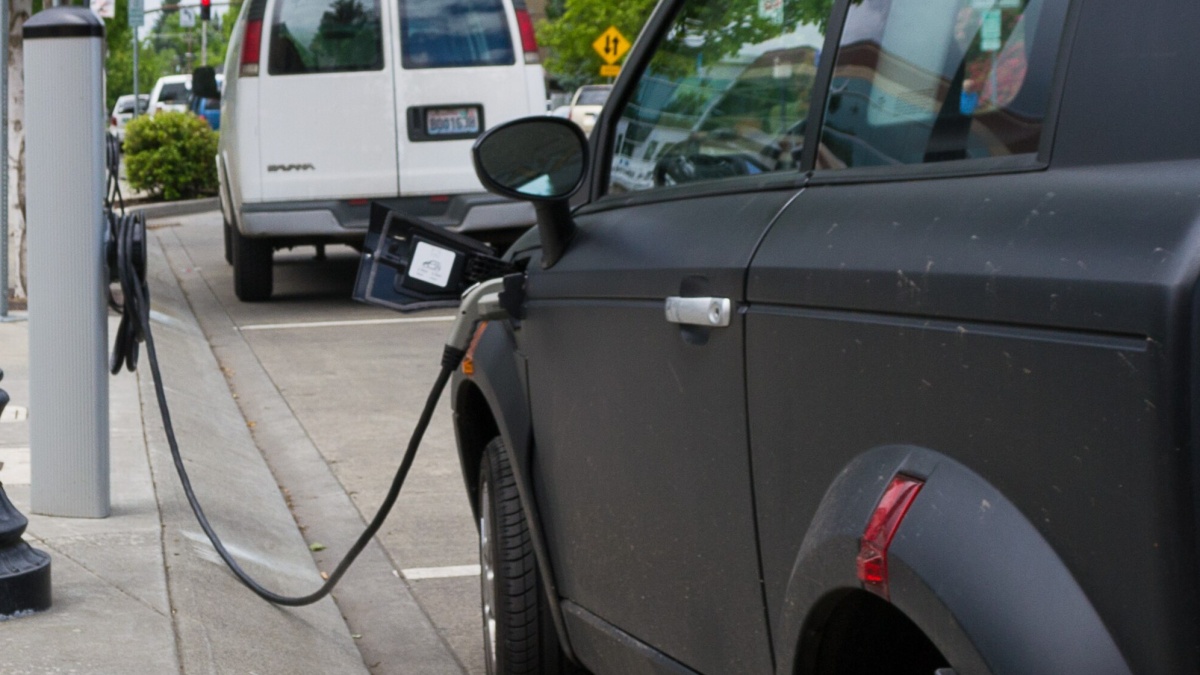 Solid-state baterie měly zachránit elektromobily. Čínský test ukázal, že už po 350 nabitích přichází o 16 % kapacity
