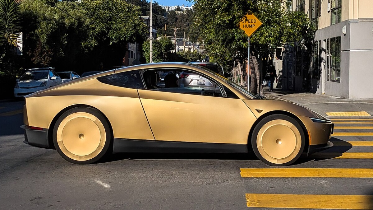 Robotaxi od Tesly má baterii o velikosti 48 kWh, ale dojezd přes 470 km. Za vším stojí jeden promyšlený trik
