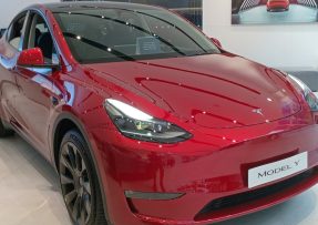 Tesla Model Y Long Range