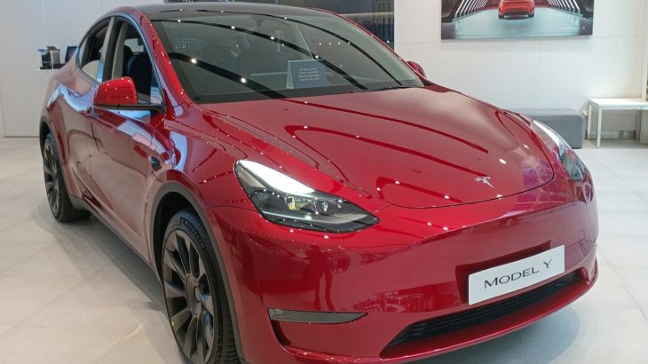 Tesla Model Y Long Range