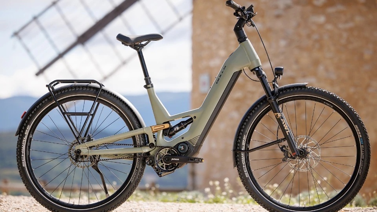 Motor, převodovka i řazení v jednom bloku: Pinion MGU mění pravidla elektrokol. Bulls z něj postavilo stroj za 169 500 Kč