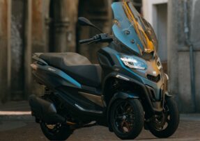Piaggio MP3 530