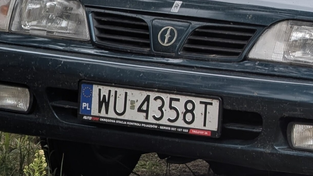 Polsko řeší zásadní problém: Docházejí volná písmena, teď musí měnit SPZ v sedmi regionech
