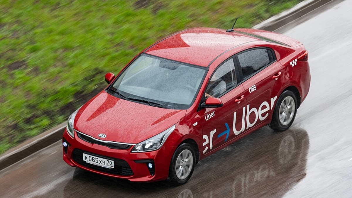 Uber spouští novou službu. K objednání odvozu už nepotřebujete aplikaci, stačí přiložit kartu ke kiosku