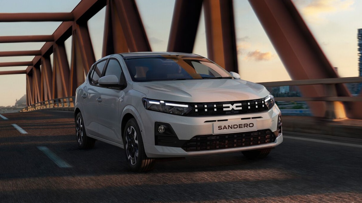 Dacia dala do Sandera hybrid se spotřebou 4,2 l/100 km. Ve městě jede 80 % času na elektřinu, cena startuje na 482 900 Kč