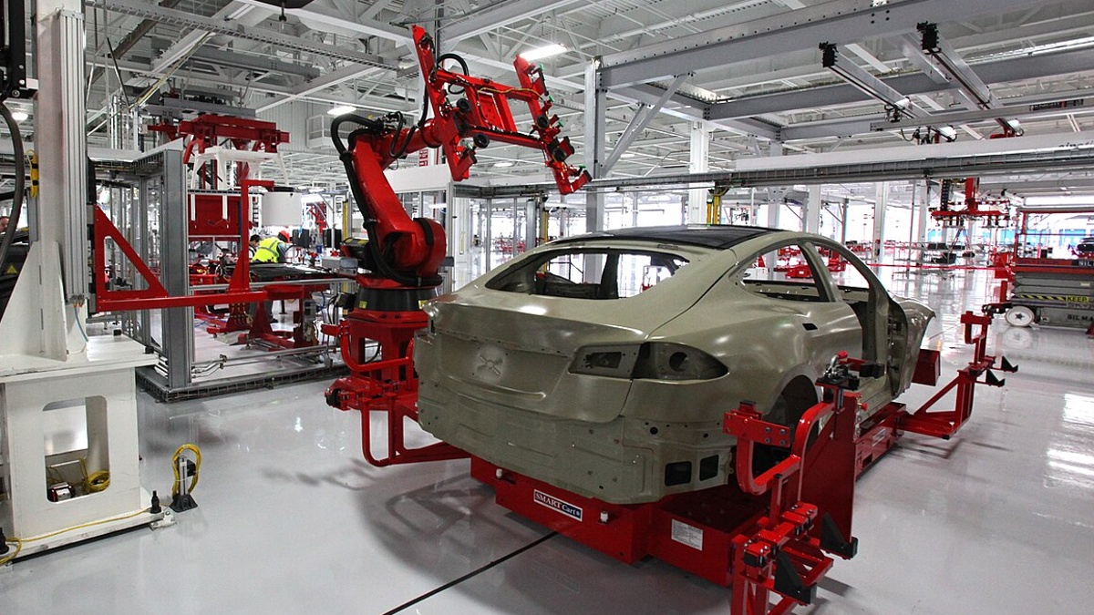 Tesla a SpaceX ohlásily společnou továrnu na čipy větší než 1 300 fotbalových hřišť. Musk investuje 400 miliard korun